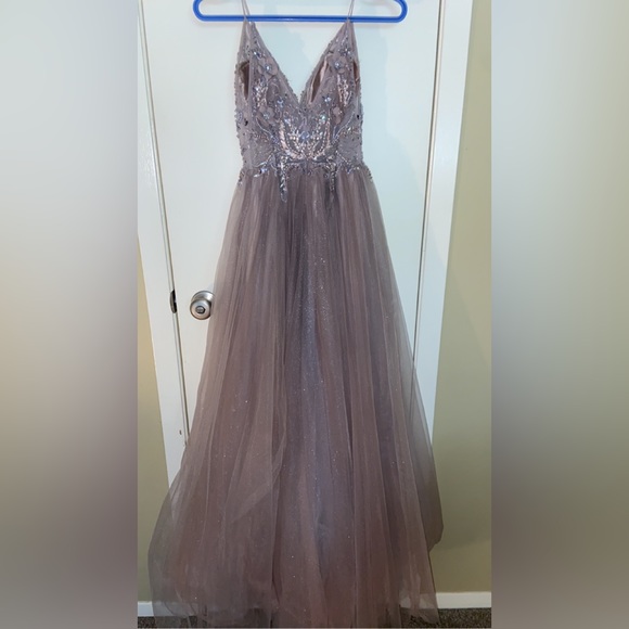 Andrea And Leo A0850 Grad Dress - Picture 4 of 7